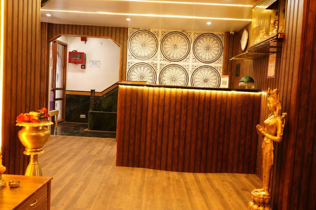 Apartment Padma Krishna *