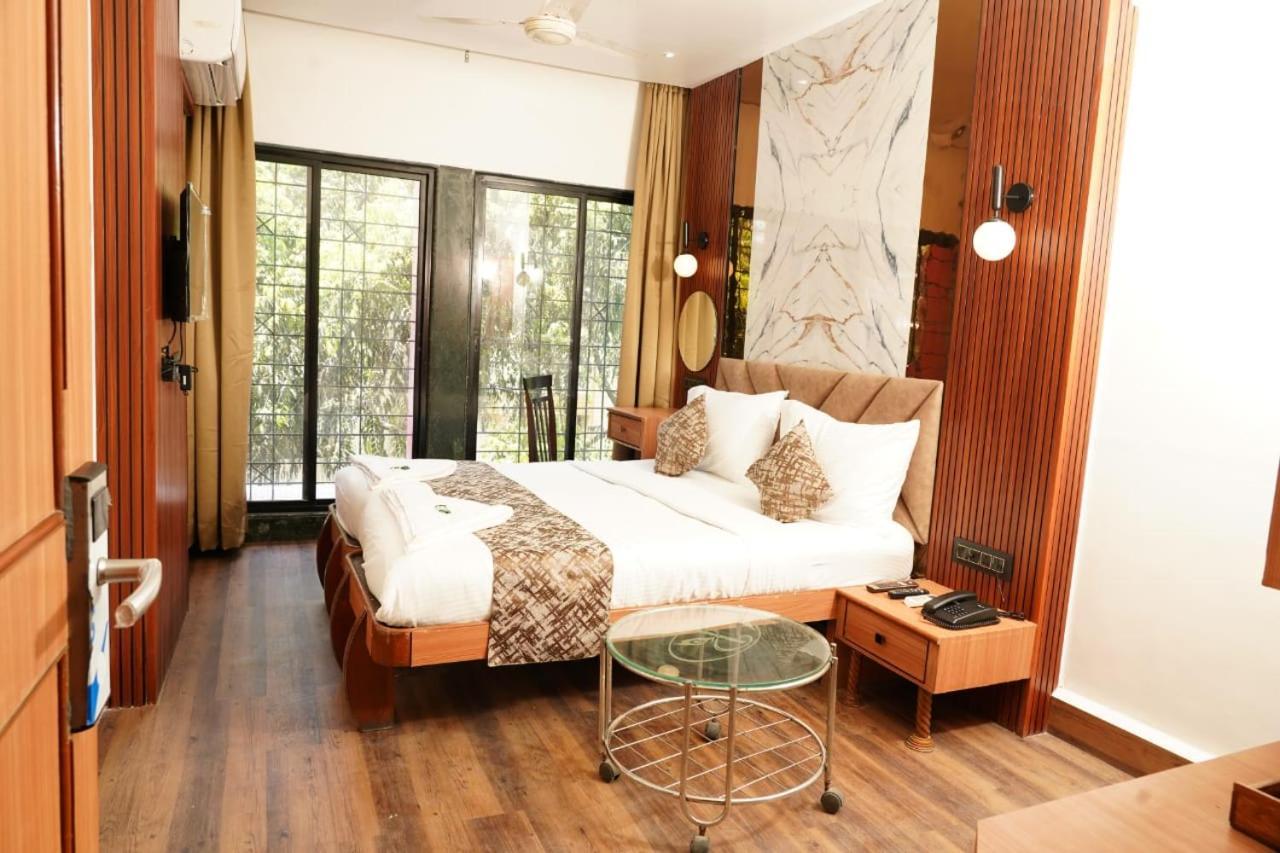 Apartment Padma Krishna