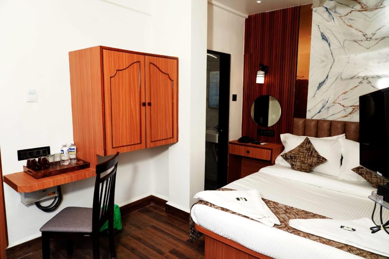 Padma Krishna Apartment