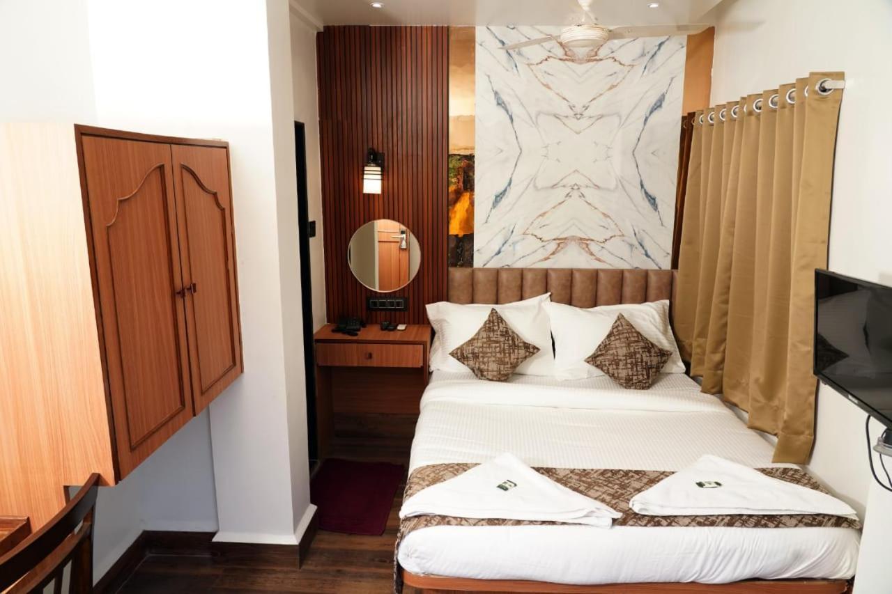 Apartment Padma Krishna Pune